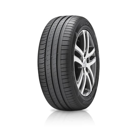 Hankook Kinergy Eco K425 tyre — three-quarter studio view with KINERGY ECO sidewall lettering