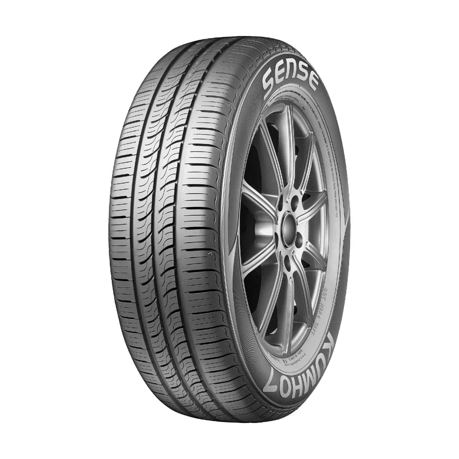 Kumho Sense KR26 tyre — three-quarter studio view