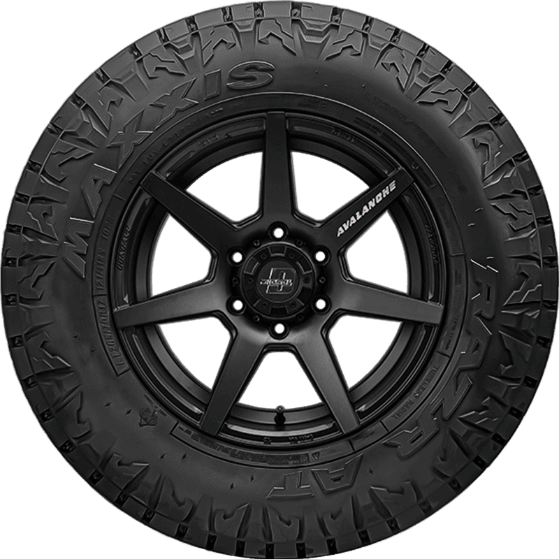Maxxis AT811 Razr 235/65R17 — photo 1 of 4